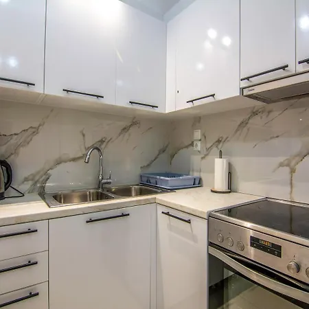 Sunrise Apartamento Farai